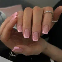 خدمات کاشت ناخن