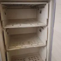 یخچال فریزر کوچیک سه طبقه خراب قابل تعمیر