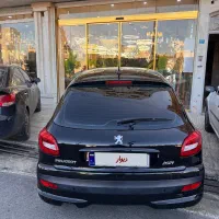 207پانامرا مدل ۴۰۲