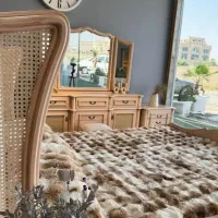 مدل کویین|تخت و سرویس خواب|قم, باغ کرباسی|دیوار