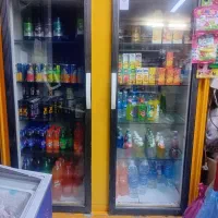 فروشنده خانم