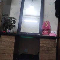 ساعت وآینه قدی و میز تحریر|آینه|یزد, |دیوار