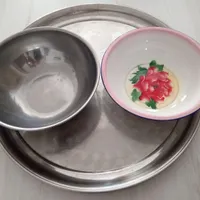 سینی و کاسهی بزرگ استیل و چدن