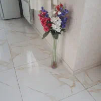 ۶شاخه گل بزرگ به همراه شیشه و سنگهای تزئینی