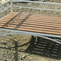 تخت سنتی فلزی و چوب