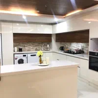 رهن یک واحد سه خوابه در مرکز شهر