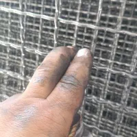 تولید انواع توری پرسی و حصاری و پایه فنس و خاردار|عمدهفروشی|کاشان, شهرک صنعتی فتح المبین|دیوار