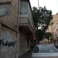 ۱۱۰متر بنا ۷۰ متر زمین ملکیت ۳۲ متر تجاری|فروش زمین و ملک کلنگی|تهران, مینابی|دیوار
