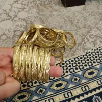 النگو رنگ طلا رنگ ثابت. عمده و تعداد بالا