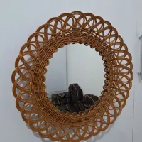 سبد وآینه ارغوانی