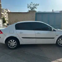 مگان اتومات ۲۰۰۰