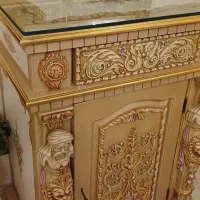 کنسول و اینه و اباژور