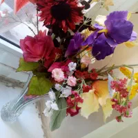 گل های مصنوعی با گلدان