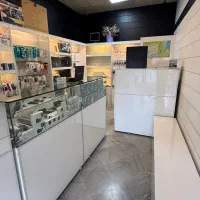 دکور ام دی اف موبایل فروشی در حد نو|فروشگاه و مغازه|ری, سیزده آبان|دیوار