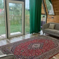 کلبه سوئسی دوطبقه یک اتاق خواب
