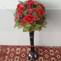 گل وگلدان شیشه ای یکجافقط