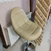 صندلی اپن یا آرایشگاه|صندلی و نیمکت|همدان, |دیوار