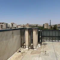 سرایدار در مجتمع اداری فقط بازنشسته ایرانی