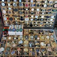 انگشتر طلایی و نقره‌ای