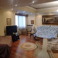 138متر سه خوابه 20ساله فول امکانات گاندی