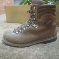 کفش کوهنوردی lowa اصل|کیف، کفش، کمربند|ری, علایین|دیوار