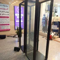 2عدد باکس شیشه ای نوردار زیر قیمت فوری فروشی