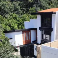 استخردار دوبلکس نوساز چسبیده جنگل(چند قدم تا دریا)