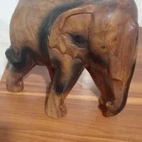 فیل چوبی بزرگ