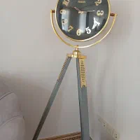 ساعت ایستاده