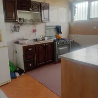 واحد واقع در طبقه همکف
