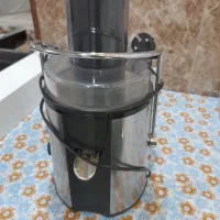 آبمیوه گیری برقی