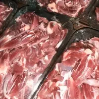 خرده گوشت منجمد گوسفندی و گوساله