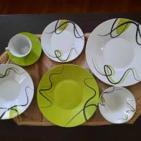 دوسری سرویس غذا خوری ۶ نفره در حد نو