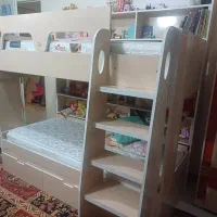 تخت دو طبقه