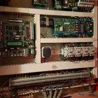 تعمیرات تخصصی ، عیب یابی ،سرویس و نگهداری آسانسور