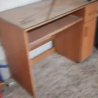 دوعدد میزتحریر وکار