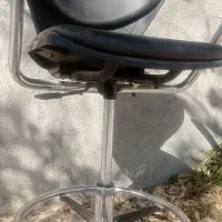 صندلی کپ صدفی چرم جکدار رکابدار