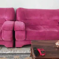 دودست مبل راحتی ومیز غذاخوری