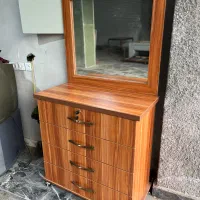 دراور لباس چوبی