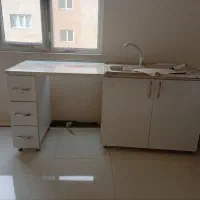 سینک و کابینت آشپزخانه