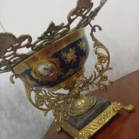 آجیل خوری برنز