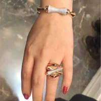 دستبند و انگشتر