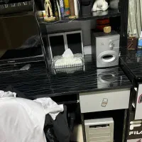 کامپیوتر دسکتاپ با تمام تجهیزات