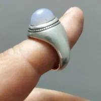 انگشتر رکاب فیلی عقیق سوسنی کهنه