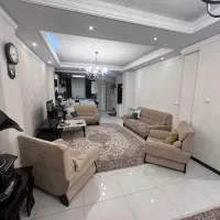 82متر-چهارباغ-شرقی-7ساله