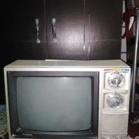 تلویزیون قدیمی عتیقه کلکسیونی و دکوری اورجینال