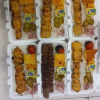 کمک آشپز آقا یا خانوم