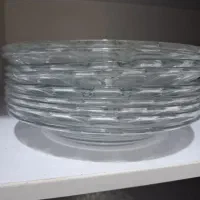 تعدادی ظرف