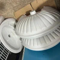 تعداد پنج عدد روشویی کوچیک و بزرگ