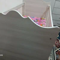 تخت کودک و گهواره‌ای